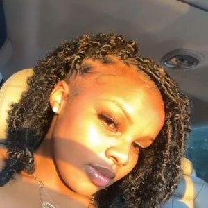 Meet your Posher, Kenedi